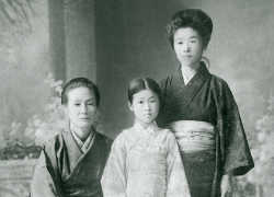 薄い写真を写真修復